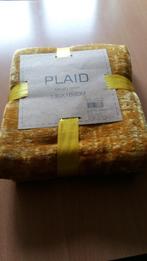 mooie nieuwe plaid oker. 130x160 cm (betere kwaliteit), Huis en Inrichting, Woonaccessoires | Plaids en Woondekens, Ophalen, Nieuw