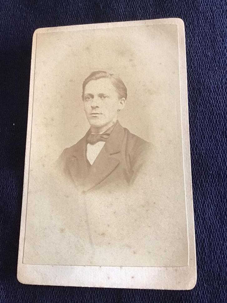 CDV, Man, P. Vlaanderen, Alkmaar Carte de Visite, dun karton, Verzamelen, Foto's en Prenten, Gebruikt, Foto, Voor 1940, Ophalen of Verzenden