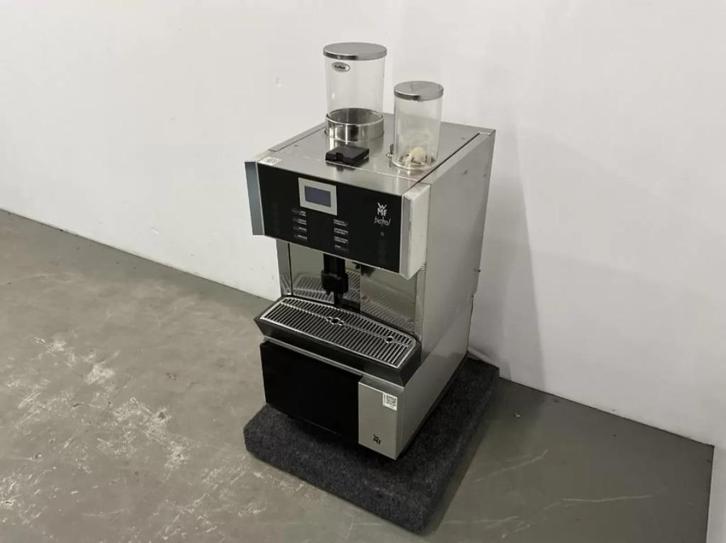 WMF - Bistro 8400 - Koffiemachine met melkkoeler, Witgoed en Apparatuur, Koffiezetapparaten, Gebruikt, Koffiebonen, Koffiemachine