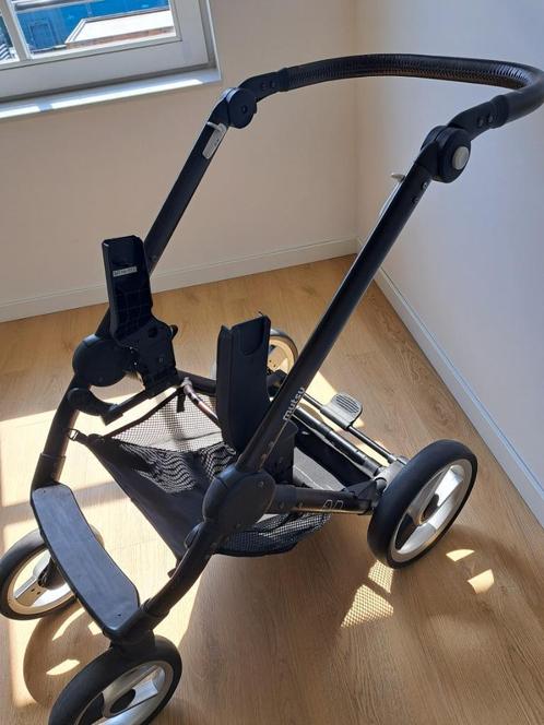 Kinderwagen frame, Kinderen en Baby's, Kinderwagens en Combinaties, Gebruikt, Kinderwagen, Mutsy, Verstelbare duwstang, Ophalen