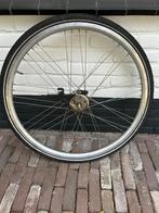 Voorwiel 28 inch fiets incl. banden en dynamo shimano, Fietsen en Brommers, Fietsonderdelen, Ophalen, Zo goed als nieuw, Algemeen