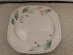 Vintage borden met bloemmotief, Antiek en Kunst, Antiek | Porselein, Ophalen of Verzenden