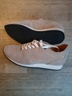 Fred de la Bretoniere maat 38 lage sneakers zand ecru beige, Kleding | Dames, Schoenen, Fred de la Bretoniere, Beige, Ophalen of Verzenden