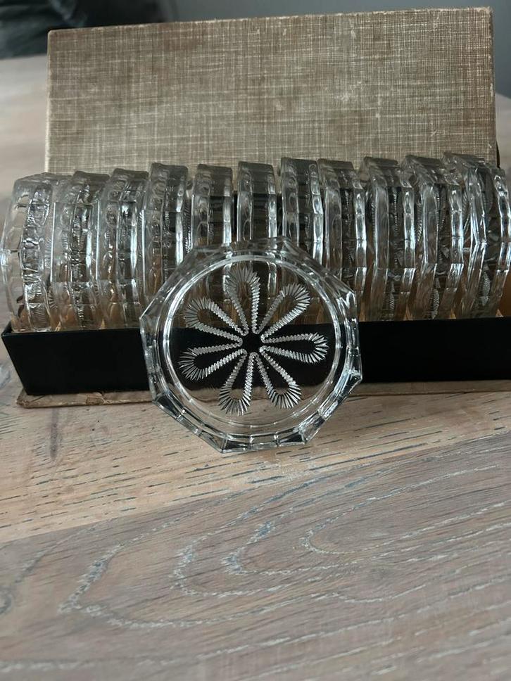 Antieke Kristallen Onderzetters in Doos - Puntgaaf!, Huis en Inrichting, Woonaccessoires | Onderzetters, Zo goed als nieuw, Glas of Kopje