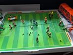 Playmobil Voetbalveld / spelersbus, Kinderen en Baby's, Speelgoed | Playmobil, Ophalen of Verzenden, Zo goed als nieuw, Complete set