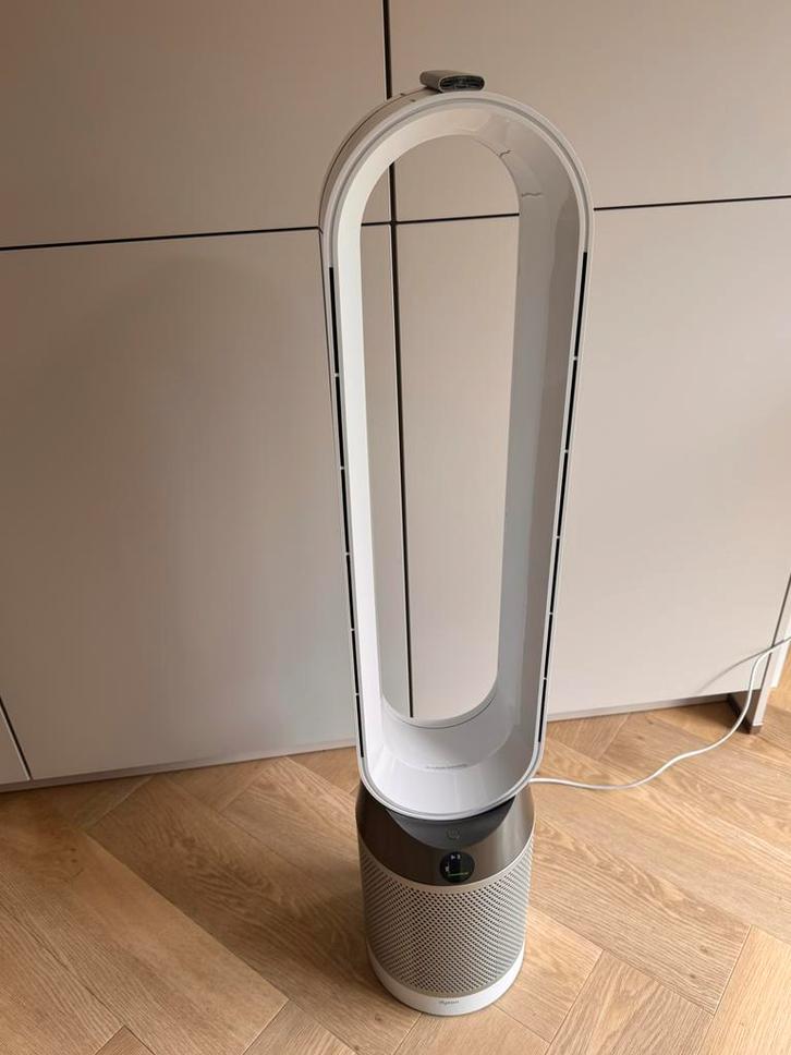 Dyson Pure Cool Tower TP04 Luchtreinigingsventilator, Witgoed en Apparatuur, Ventilatoren, Gebruikt, Torenventilator, Ventilator met afstandsbediening
