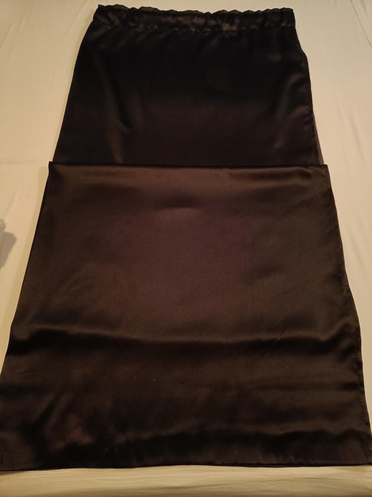 4xJysk zwartzonsverduistering gordijnen al ingekor140x 215., Huis en Inrichting, Stoffering | Gordijnen en Lamellen, Gebruikt