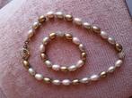 Ketting met bijpassende armband, 3 kleuren 'parels', Sieraden, Tassen en Uiterlijk, Ophalen of Verzenden, Zo goed als nieuw, Roze