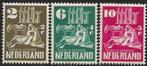 3 zegels Kerken in oorlogstijd 1950 postfris, Postzegels en Munten, Na 1940, Ophalen of Verzenden, Postfris