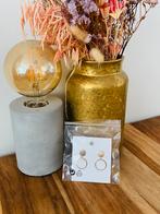 Oorbellen/ oorbelletjes/ oorstekers/ earrings van H&M nieuw, Overige materialen, Nieuw, Ophalen of Verzenden, Knopjes of Stekers