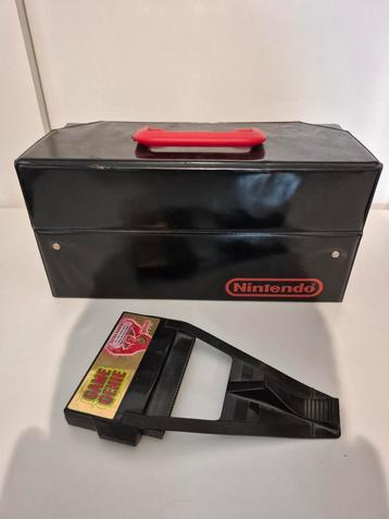 Koffer met Nintendo games en gamegenie beschikbaar voor biedingen