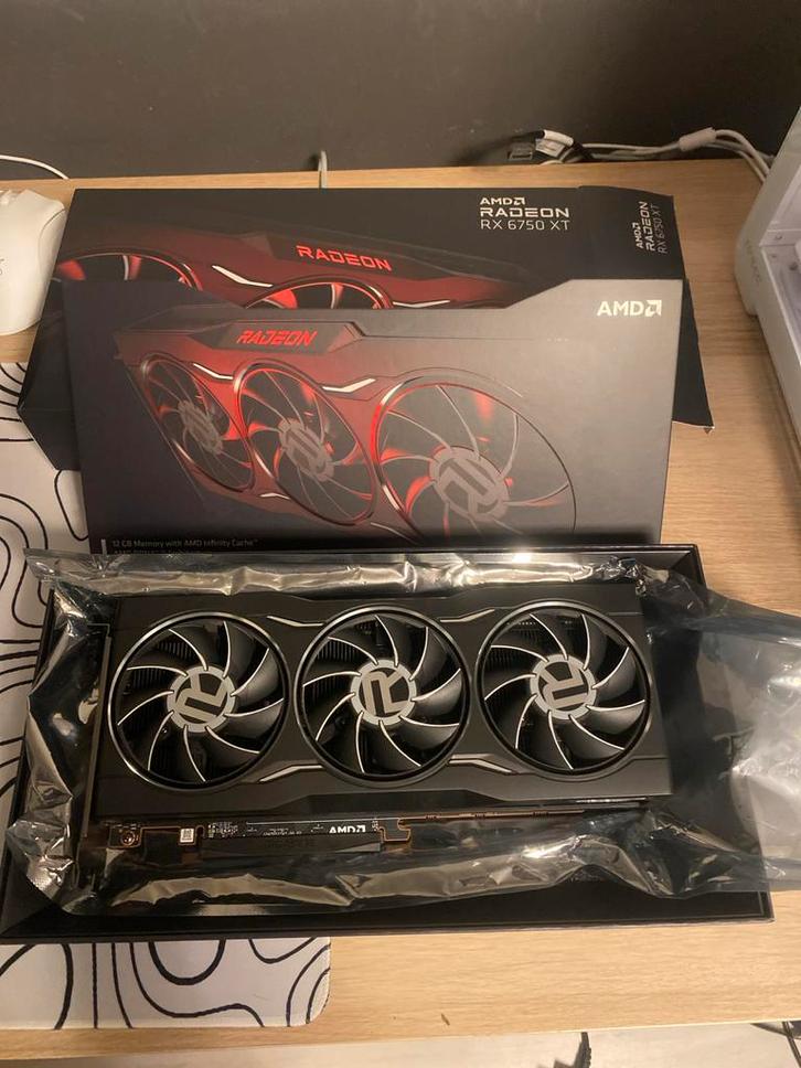 AMD Radeon RX 6750 XT - Krachtige Videokaart, Computers en Software, Videokaarten, Gebruikt, AMD, PCI-Express 4.0, GDDR6, HDMI