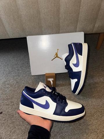 Jordan 1 Low WMNS 'Purple Sail' beschikbaar voor biedingen