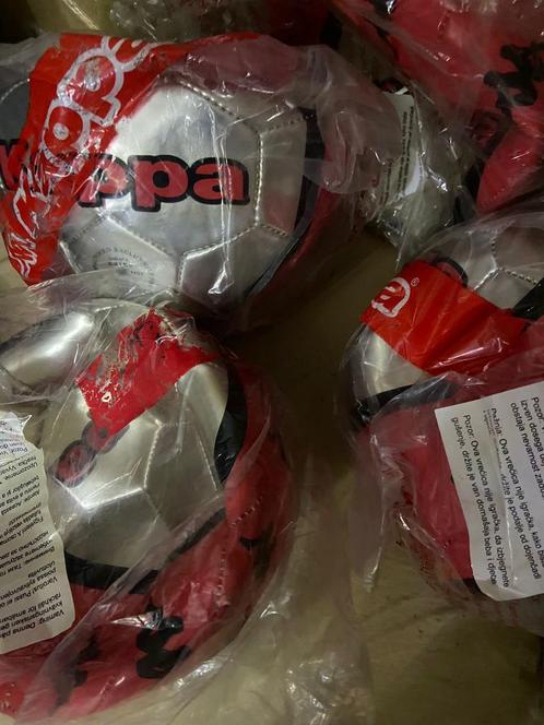 Voetballen Nieuw Kappa, Verzamelen, Sportartikelen en Voetbal, Nieuw, Ophalen of Verzenden