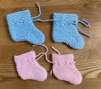 Babysokjes gebreid voor 1 à 2 jarigen 2 paar nieuw vintage, Ophalen of Verzenden, Nieuw, Jongetje of Meisje, Slofjes