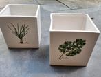 Te koop twee vierkante "kruiden" bloempotten., Ophalen of Verzenden, Zo goed als nieuw, Aardewerk, Minder dan 25 cm