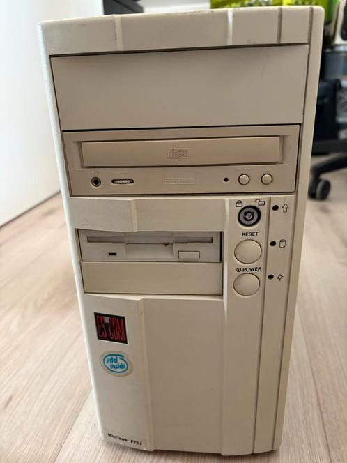 ESCOM Pentium 75 Minitower / ATI Mach64 SVGA / CD-ROM, Computers en Software, Vintage Computers, Ophalen of Verzenden