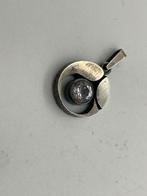 A837 Prachtige zilveren hanger Karl Laine Finland, Sieraden, Tassen en Uiterlijk, Overige voorstellingen, Ophalen of Verzenden