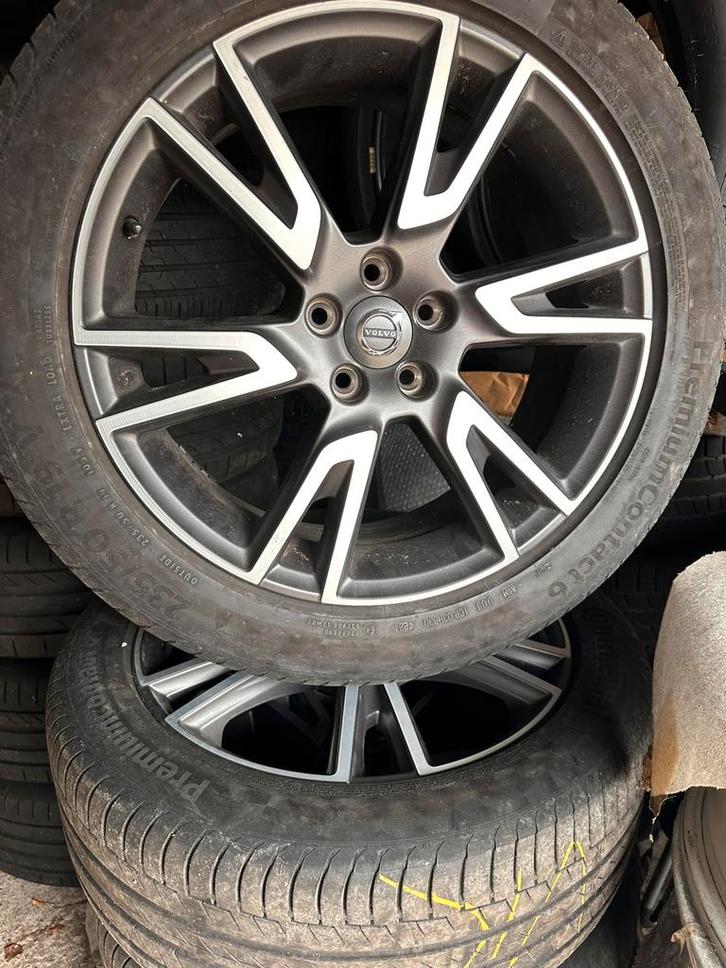 Volvo Xc40 (V90cc-Lynk&Co) zomerset, Auto-onderdelen, Banden en Velgen, Band(en), Winterbanden, 19 inch, 235 mm, Ophalen