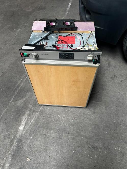 Dometic caravan/camper absorptie koelkast, Witgoed en Apparatuur, Koelkasten en IJskasten, Gebruikt, Met vriesvak, Minder dan 75 liter