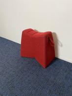 3 x Naughtone Pinch Poef, bordeaux rode stoffering, design, Ophalen, Hout, Minder dan 50 cm, Gebruikt