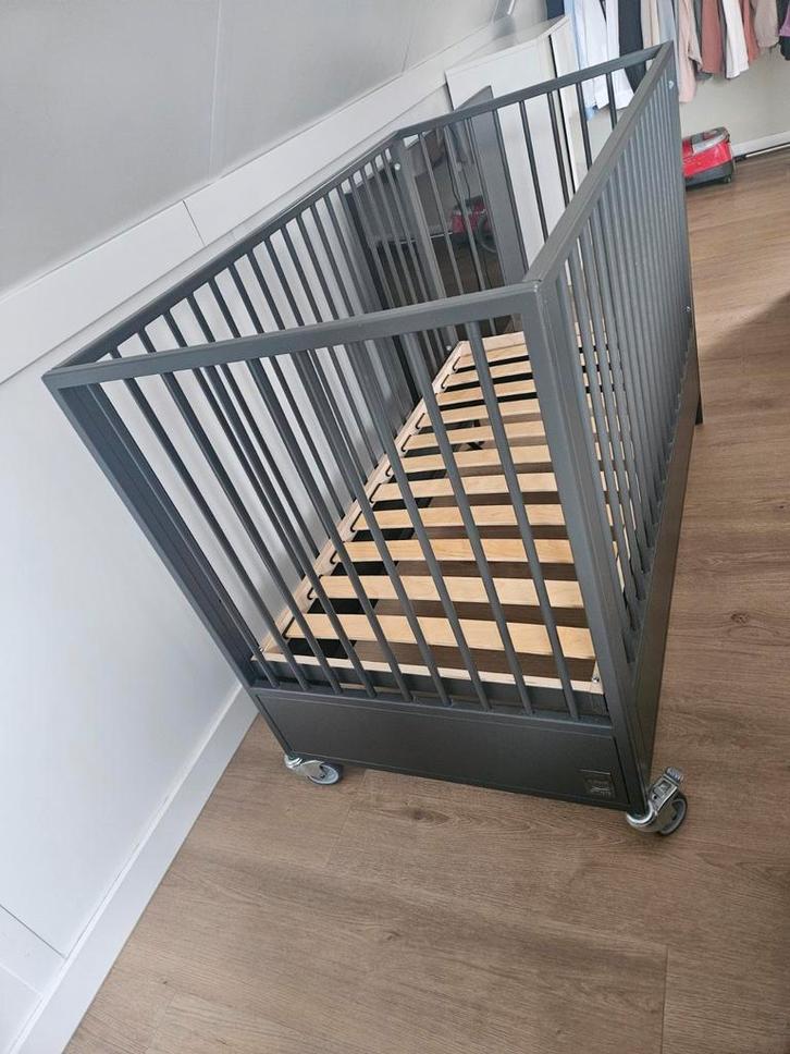 Super mooi ledikant!, Kinderen en Baby's, Kinderkamer | Bedden, Zo goed als nieuw, Minder dan 140 cm, Minder dan 70 cm, Ophalen