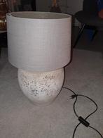 Tafellamp, 53cm hoog beton, Ophalen