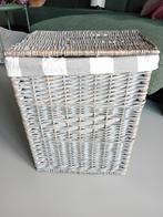 Rieten wasmand met katoenen hoes - gratis!, Huis en Inrichting, Ophalen, Overige materialen, Minder dan 50 cm, Gebruikt