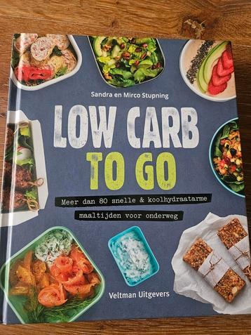Low Carb To Go - Koolhydraatarme Recepten Onderweg beschikbaar voor biedingen