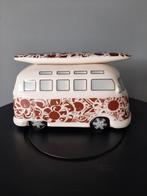 Volkswagen bus spaarpot met surfplank, Verzamelen, Spaarpotten, Ophalen, Zo goed als nieuw, Steen, Aardewerk of Keramiek, Vervoermiddel