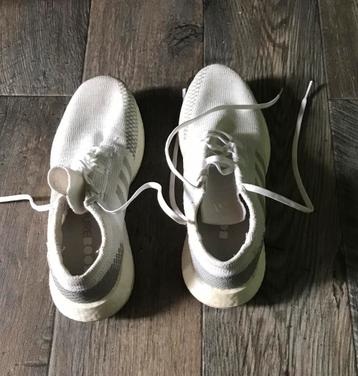 Adidas Pure Boost sportschoenen  beschikbaar voor biedingen