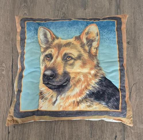 Herdershond kussen, Huis en Inrichting, Woonaccessoires | Kussens, Zo goed als nieuw, Overige kleuren, Vierkant, Ophalen of Verzenden