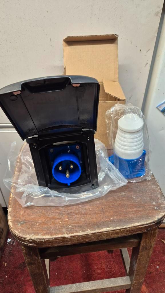 CEE Inbouwunit Camper met Stekker - Nieuw!, Caravans en Kamperen, Caravan accessoires, Nieuw, Ophalen of Verzenden