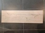 Gratis: restpartij 9 tegels houtlook +/- 60 x 18,5 cm, Doe-het-zelf en Verbouw, Ophalen, 60 cm of meer, Keramiek, Nieuw