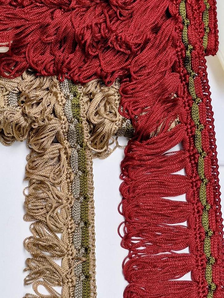 2x zeer mooi viscose vintage franje/ kwasten sierband, Hobby en Vrije tijd, Naaien en Fournituren, Nieuw, Lint, Band of Elastiek