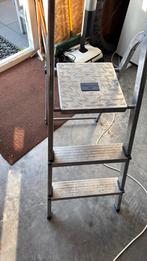 Hailo huishoudtrap, Doe-het-zelf en Verbouw, Ladders en Trappen, Ophalen, Gebruikt, Minder dan 2 meter