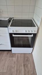 Elektrisch fornuis Etna FIV560 met oven 1,5 jaar oud, Ophalen, 4 kookzones, Zo goed als nieuw, Energieklasse A of zuiniger