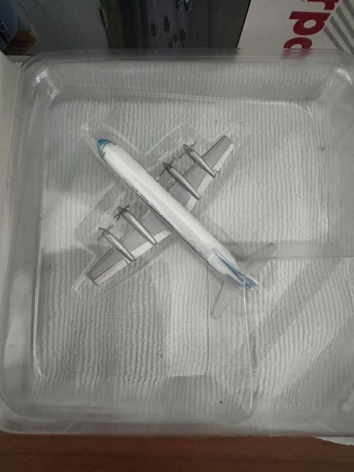 KLM AEROCLASSICS 1:400 Lockheed L-188 Electra, Hobby en Vrije tijd, Modelbouw | Vliegtuigen en Helikopters, Zo goed als nieuw