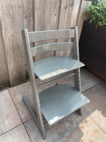 Stokke tripp trapp kinderstoel grijs beschikbaar voor biedingen