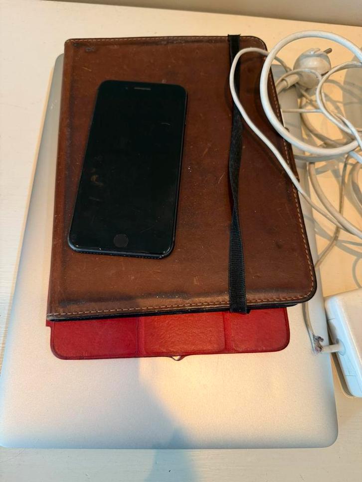 Apple diverse  pro 10.5 i pad air  mac book pro 11.2 iphone8, Computers en Software, Apple Macbooks, Gebruikt, MacBook Pro, Overige groottes