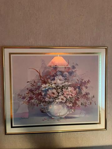 Bloemstilleven Schilderij met Gouden Lijst beschikbaar voor biedingen