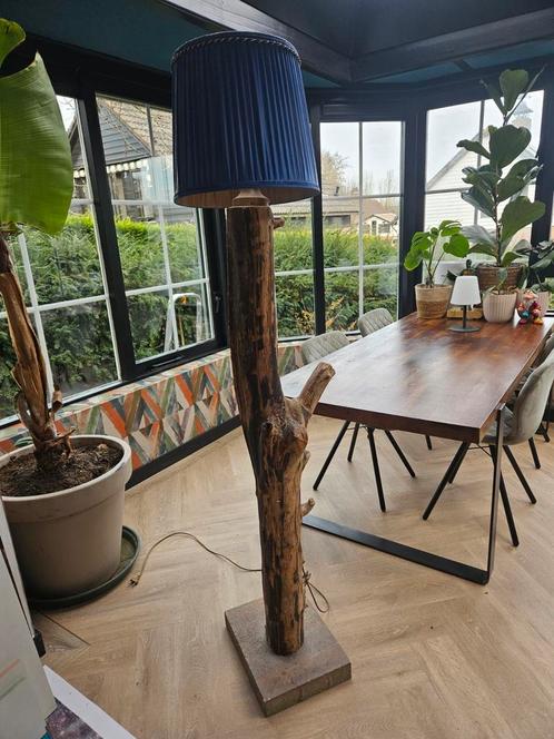 Prachtige Boom Lamp +- 180cm hoog echt Hout, Huis en Inrichting, Lampen | Vloerlampen, Zo goed als nieuw, 150 tot 200 cm, Hout