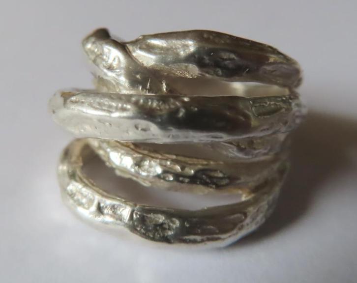 Koopje! Zilveren spiraalring gehamerd (no 16) incl verzenden, Sieraden, Tassen en Uiterlijk, Ringen, Zo goed als nieuw, Dame, Kleiner dan 17