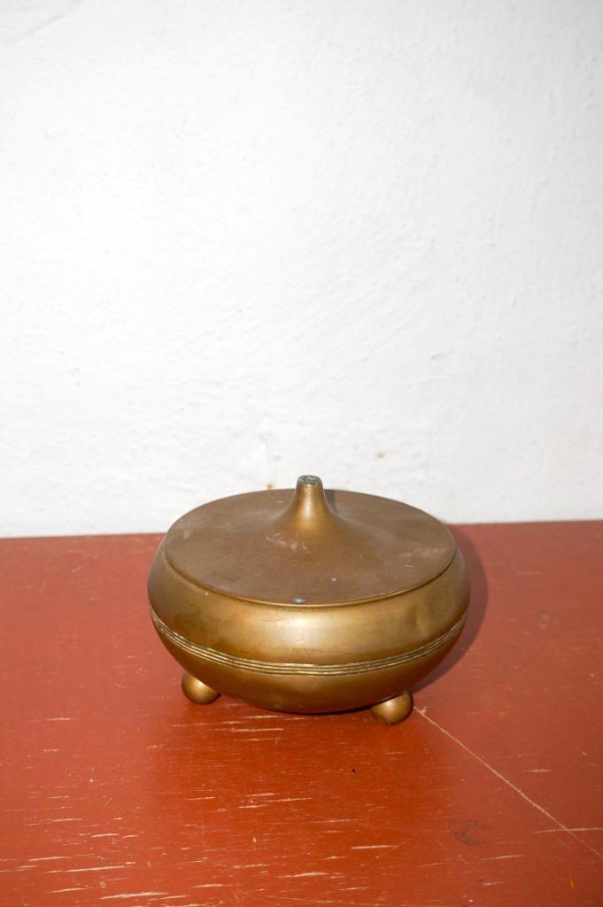 massief messing opbergdoos met deksel * afgeronde, puntige, Antiek en Kunst, Antiek | Koper en Brons, Brons, Ophalen of Verzenden