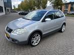 Volkswagen Polo 1.4-16V Cross 80PK 1eEIG AIRCO NAVI CRUISE N, Voorwielaandrijving, Gebruikt, Startonderbreker, Origineel Nederlands