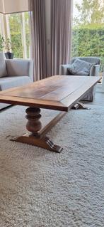 Robuuste houten salontafel met gedraaide poten, Ophalen of Verzenden