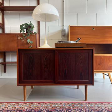 - Vintage schuifdeurkast, Deens •Faarup Møbelfabrik• - beschikbaar voor biedingen