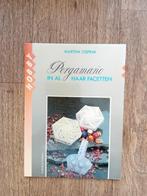 Boekje - Pergamano in al haar Facetten - Martha Ospina, Ophalen, Zo goed als nieuw, Overige thema's, Overige typen