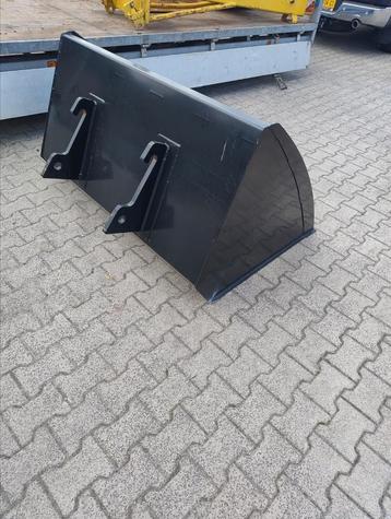 Volume bak Giant 150cm beschikbaar voor biedingen