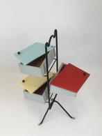 Vintage naaibox Joost Teders Metalux naaidoos bijzettafeltje, Huis en Inrichting, Tafels | Sidetables, Gebruikt, Mid century modern dutch design